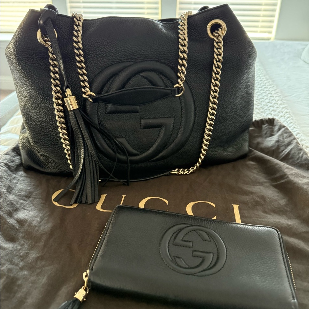 Authentic Gucci Shoulder Soho Bag & Wallet